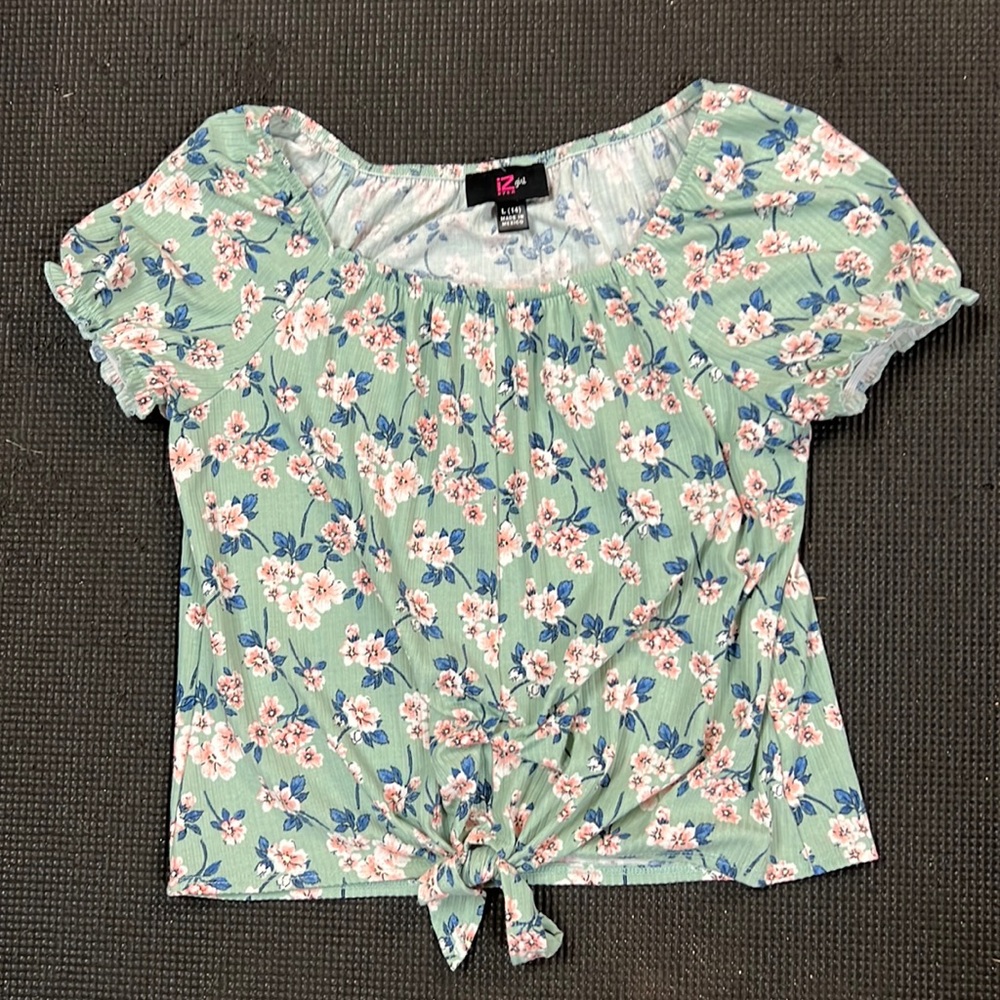 Girls size 14 Floral top